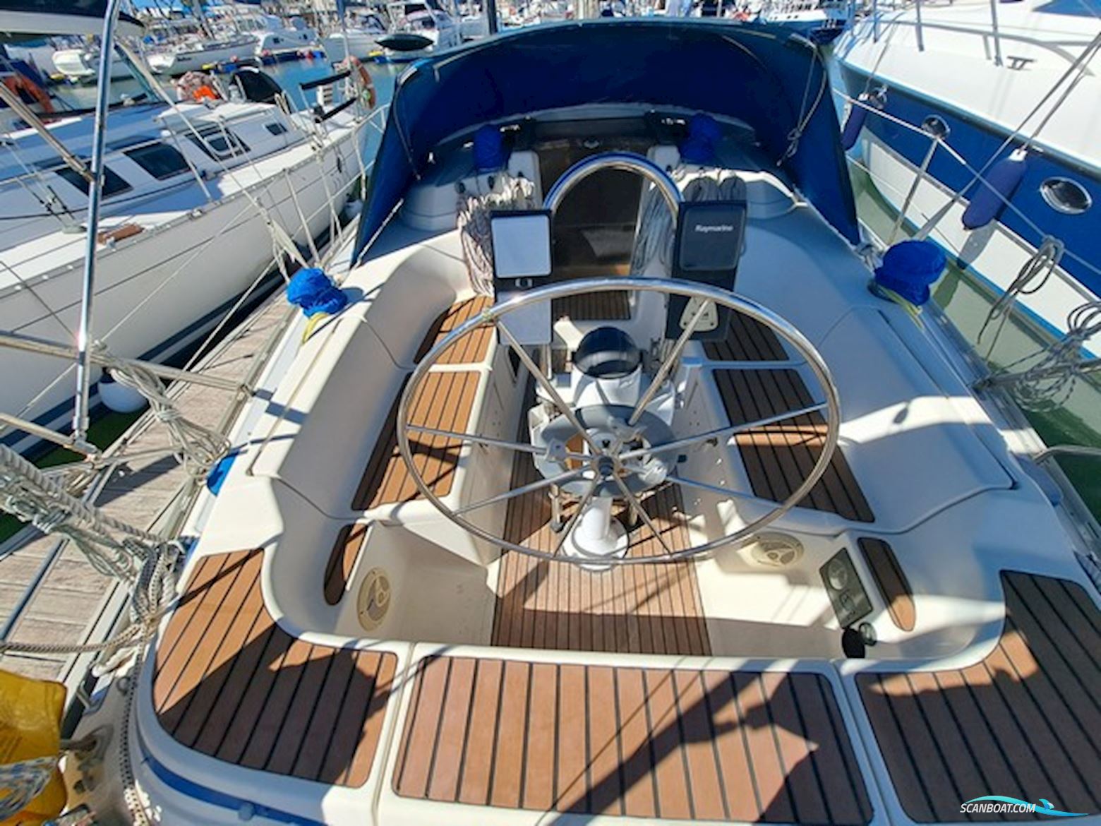 Bavaria 37