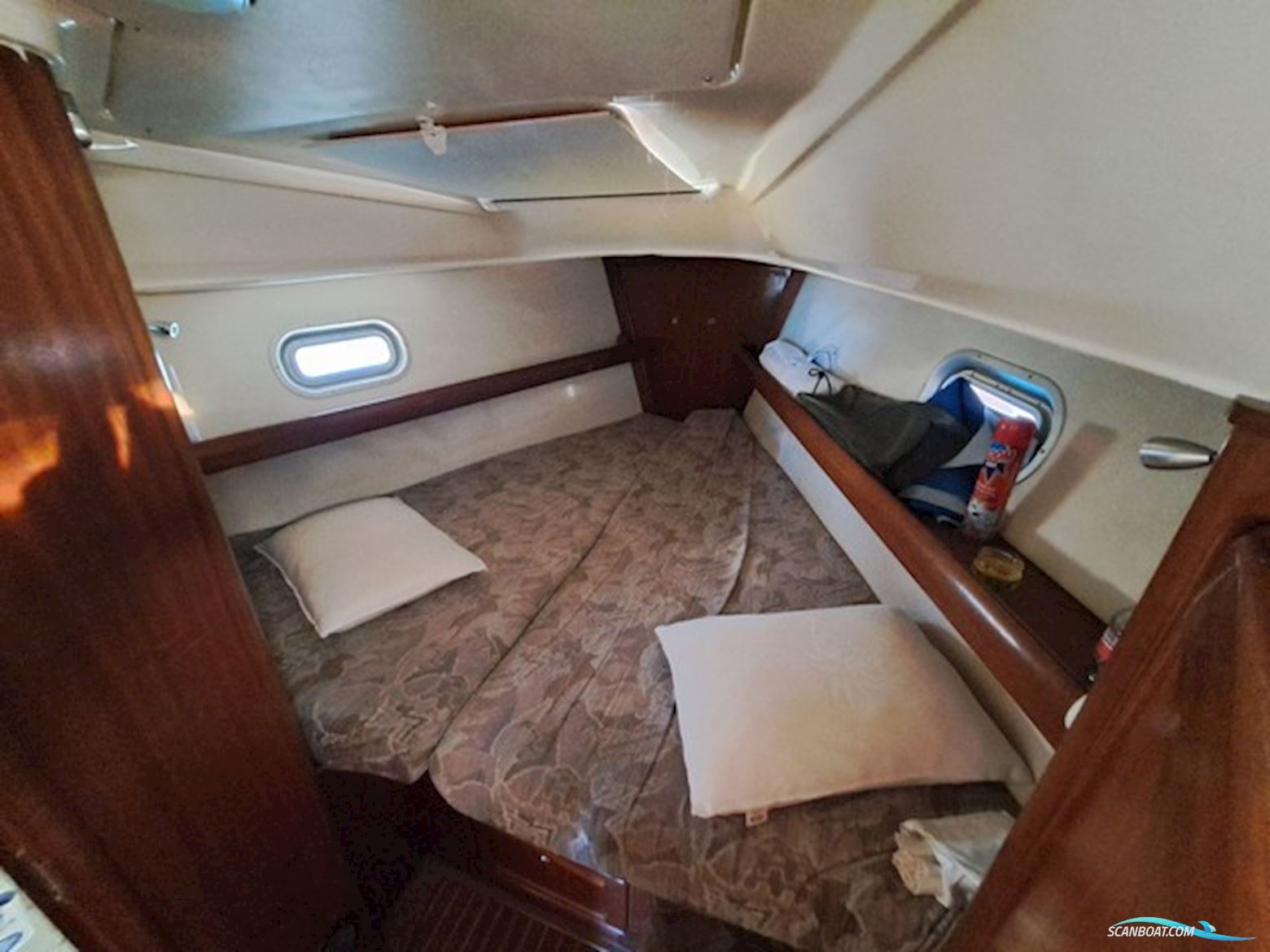 Bavaria 37