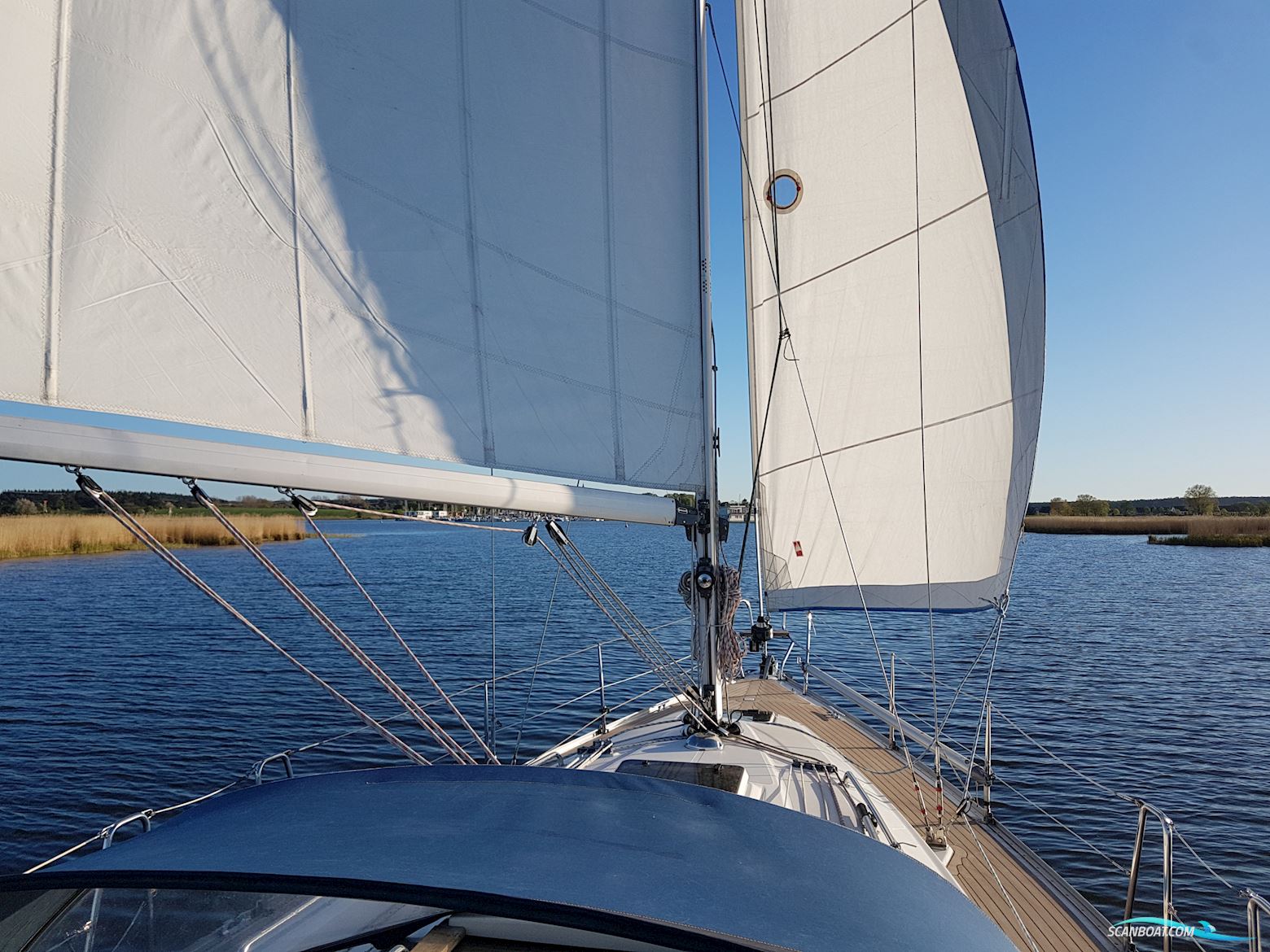 Bavaria 37
