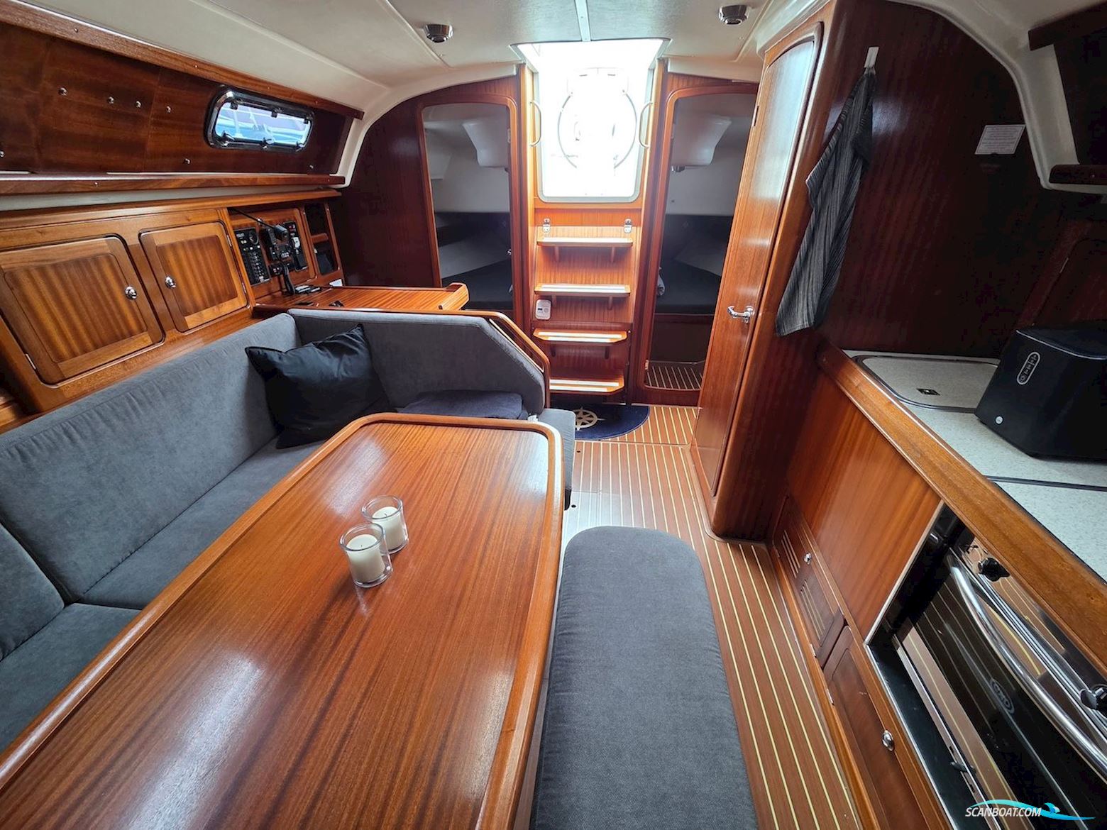Bavaria 37.3