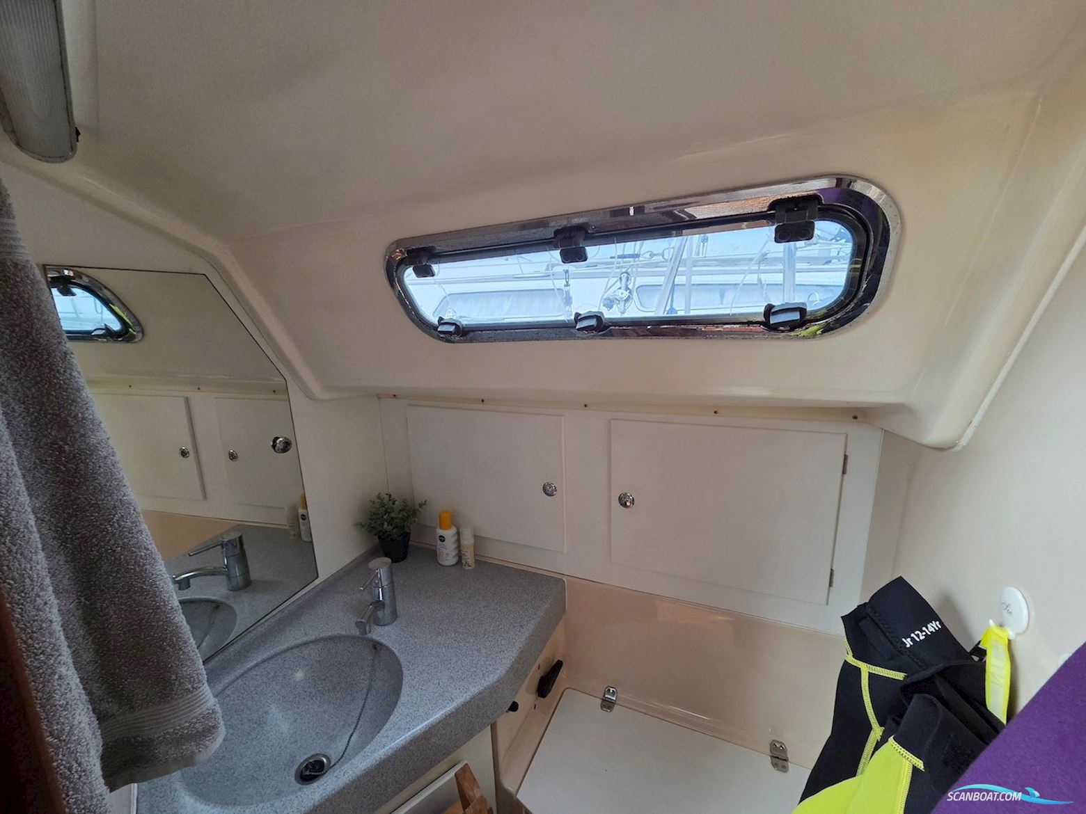 Bavaria 37.3