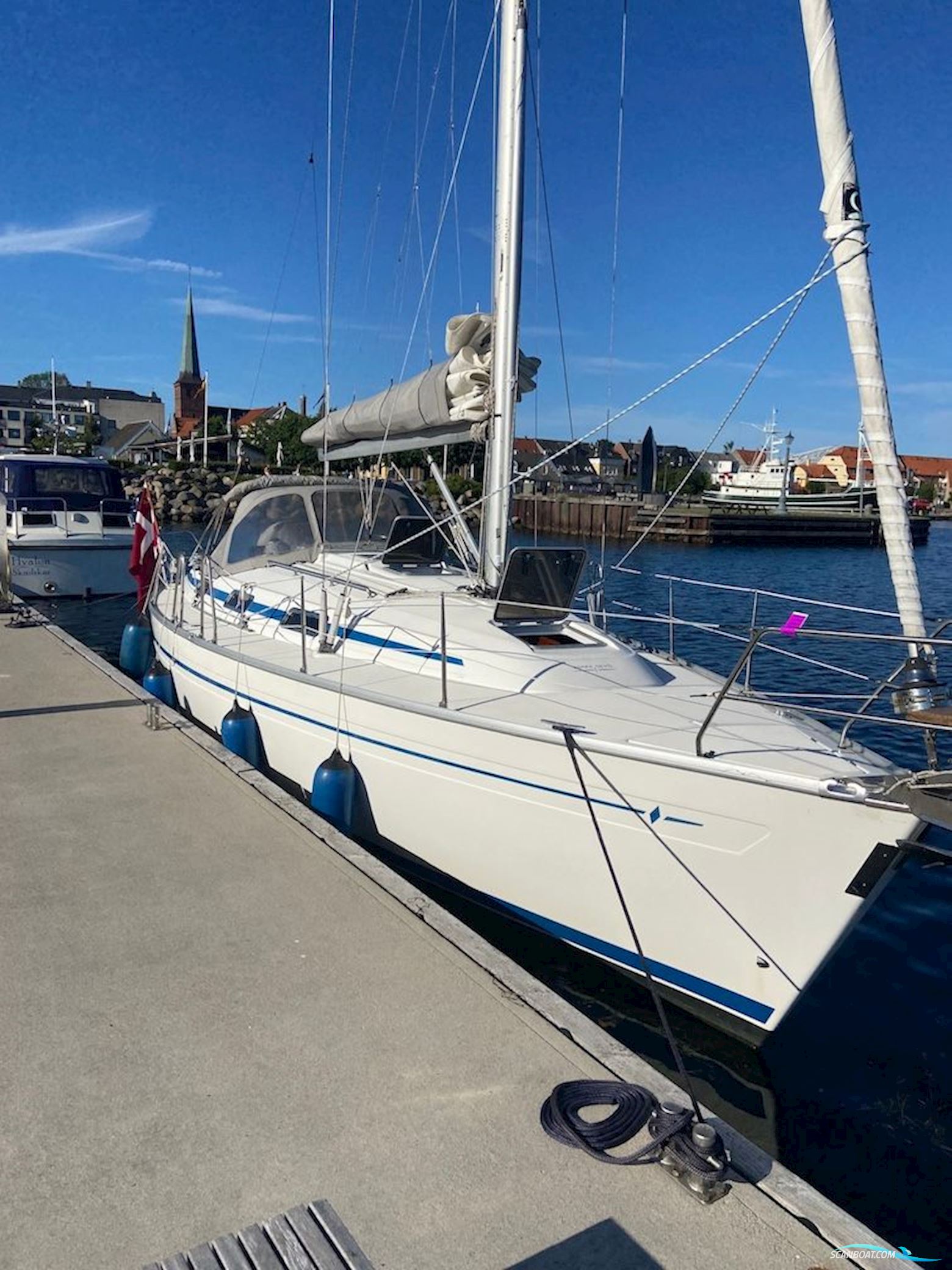 Bavaria 37.3