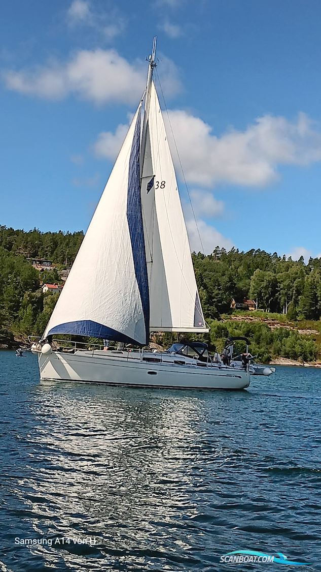 Bavaria 38 / 3 Cruiser Sejlbåd 2009, med Volvo Penta D2 - 40 motor, Danmark