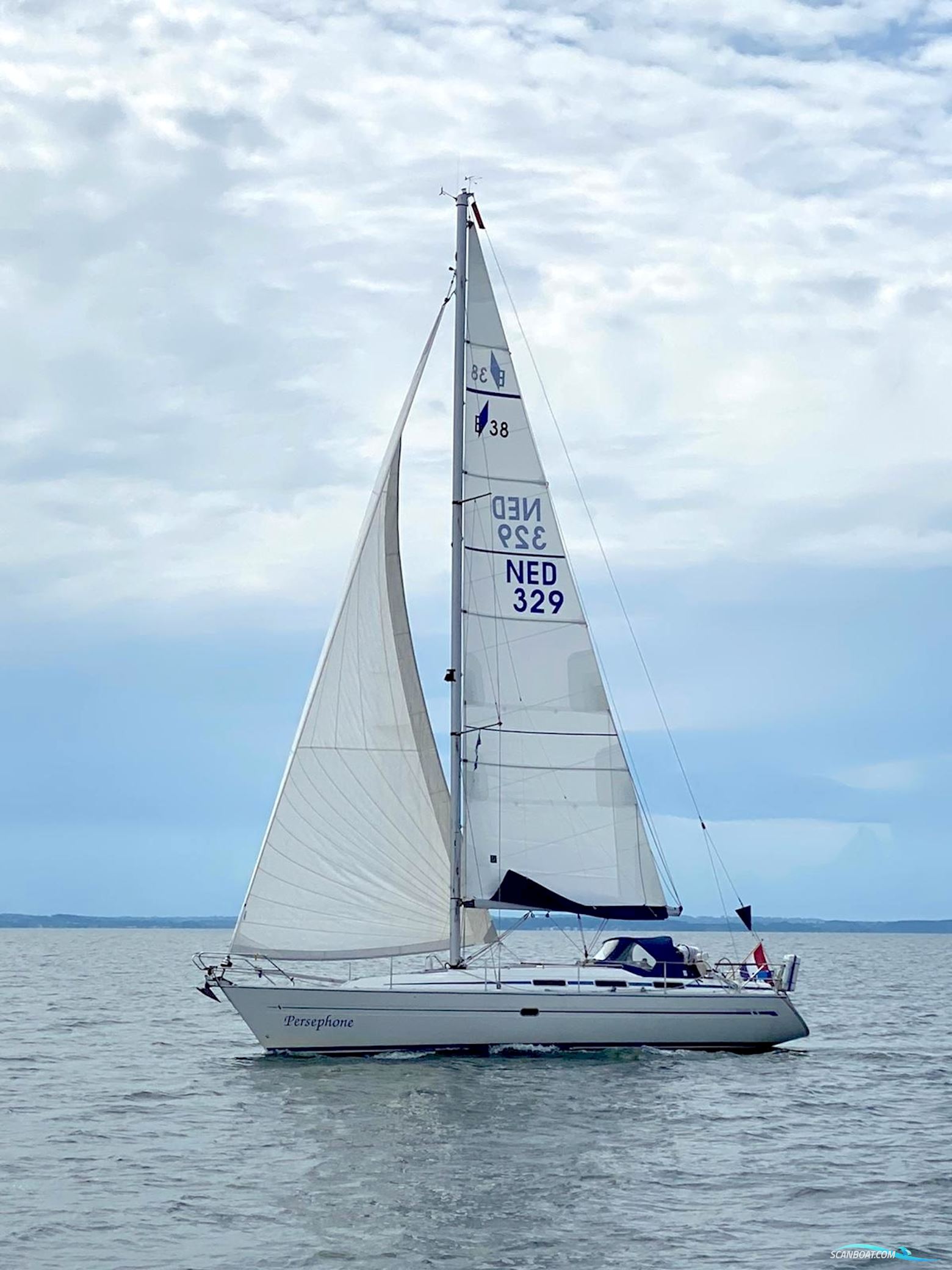 Bavaria 38-3