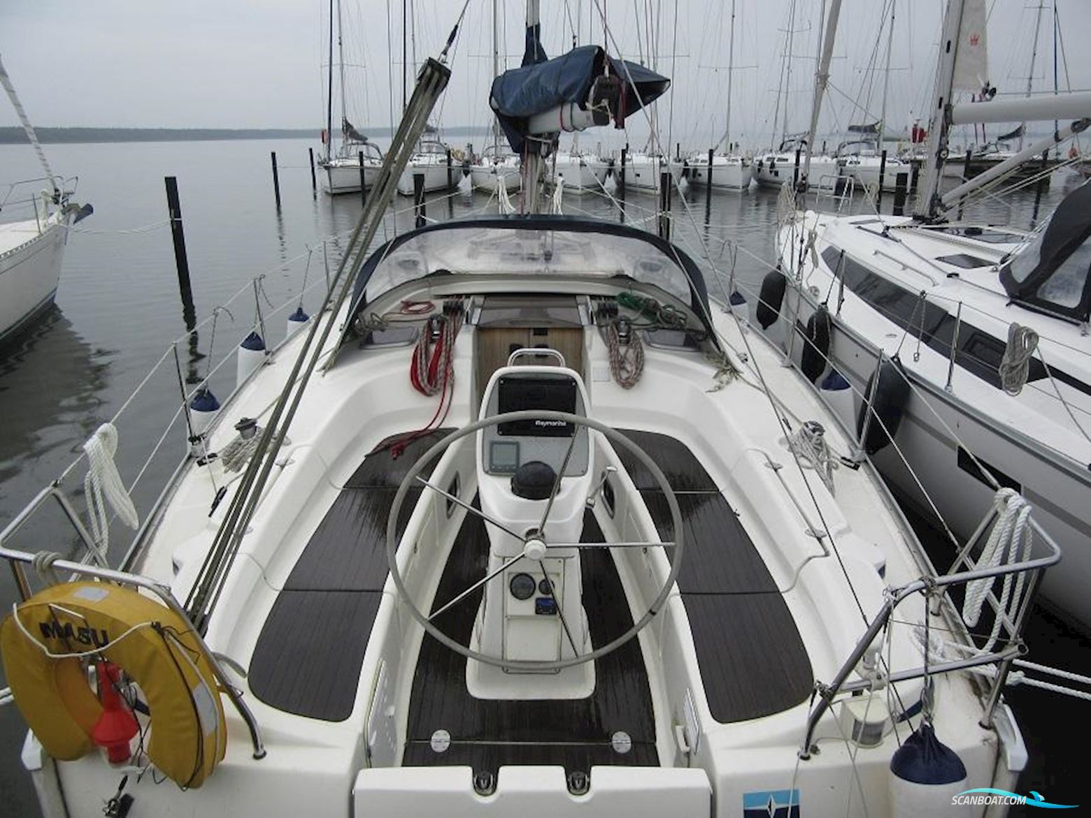 Bavaria 38 cruiser