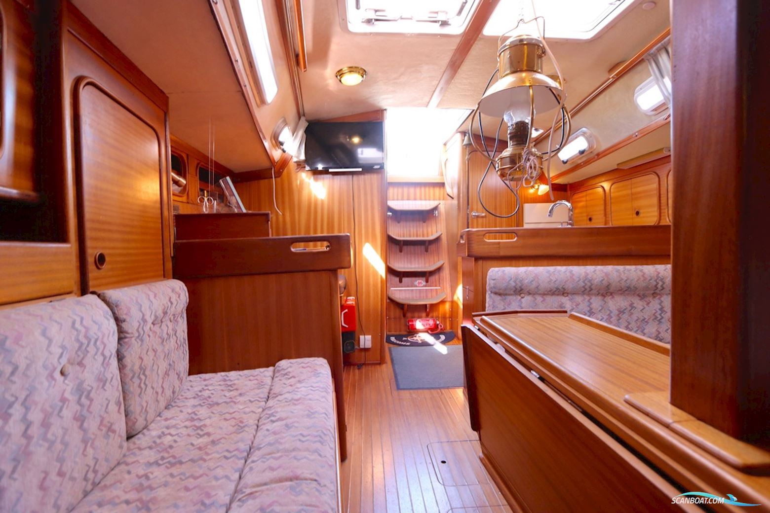 Bavaria 38