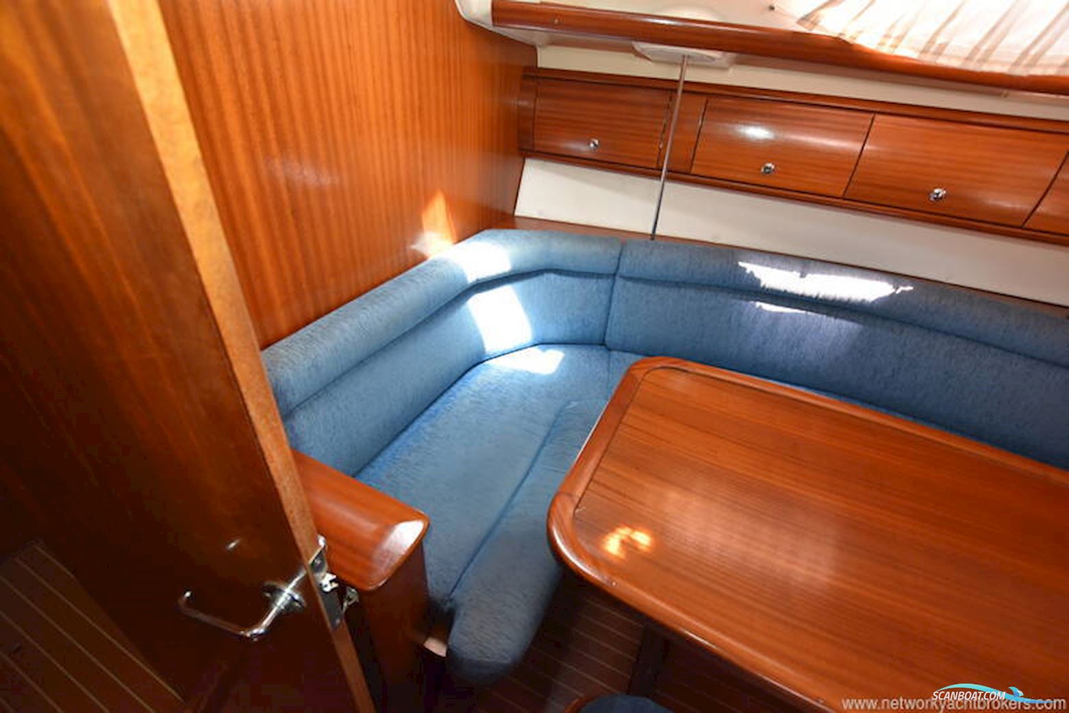 Bavaria 38