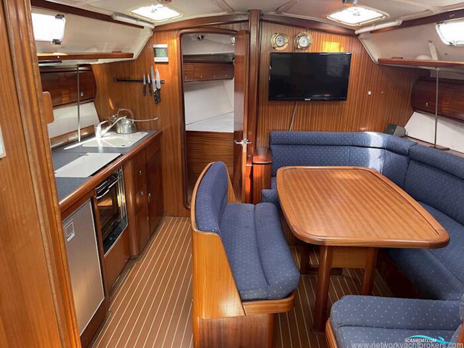 Bavaria 38