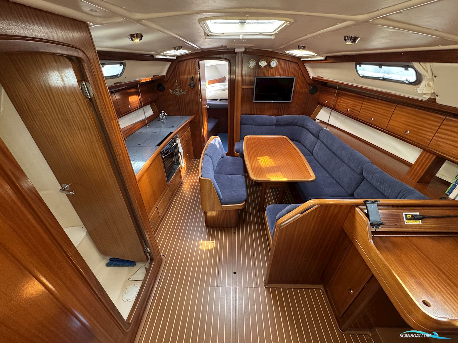 Bavaria 40