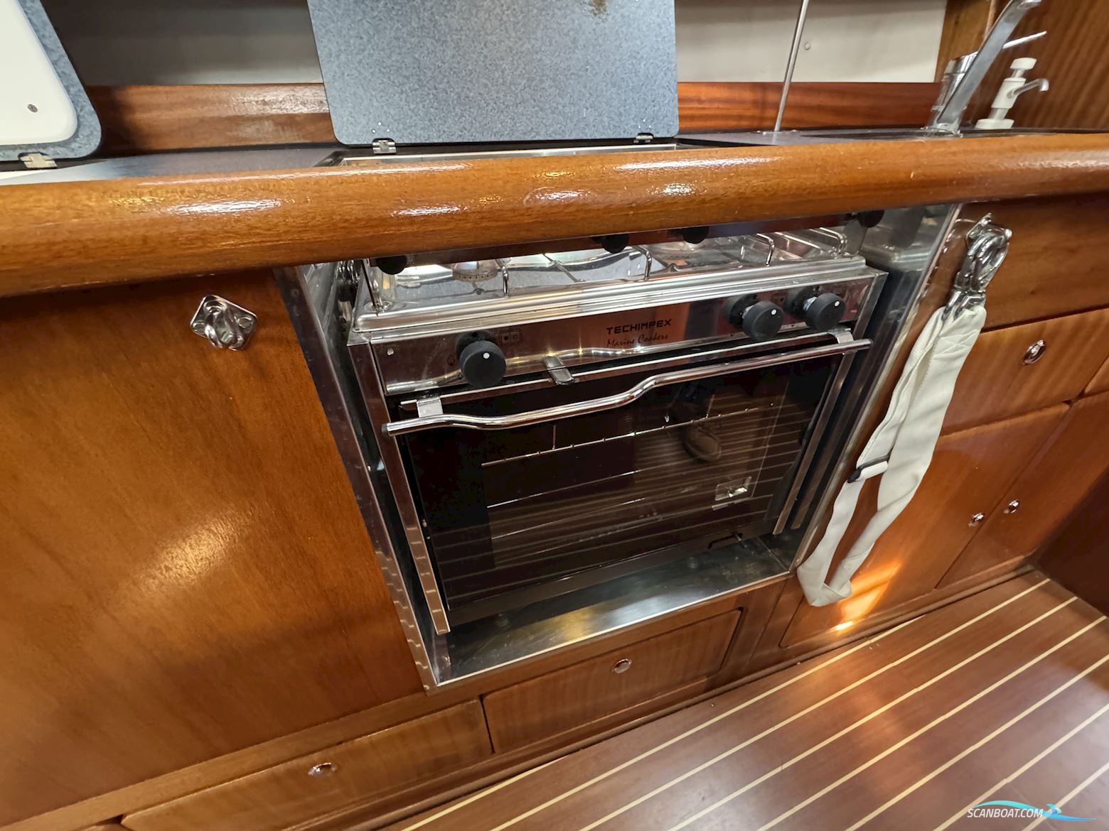 Bavaria 40