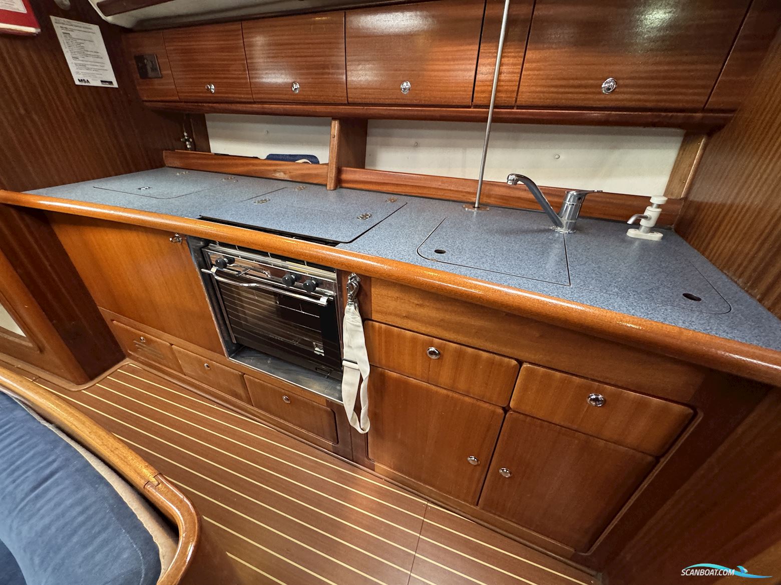 Bavaria 40