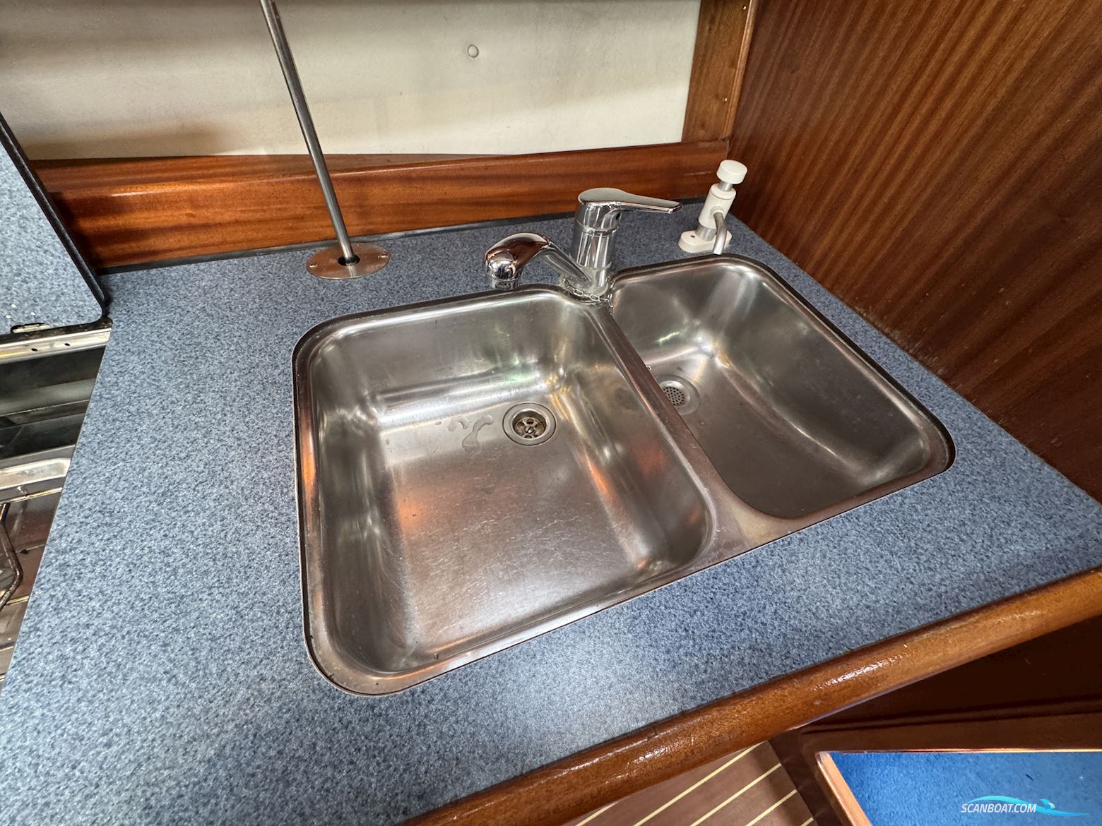 Bavaria 40