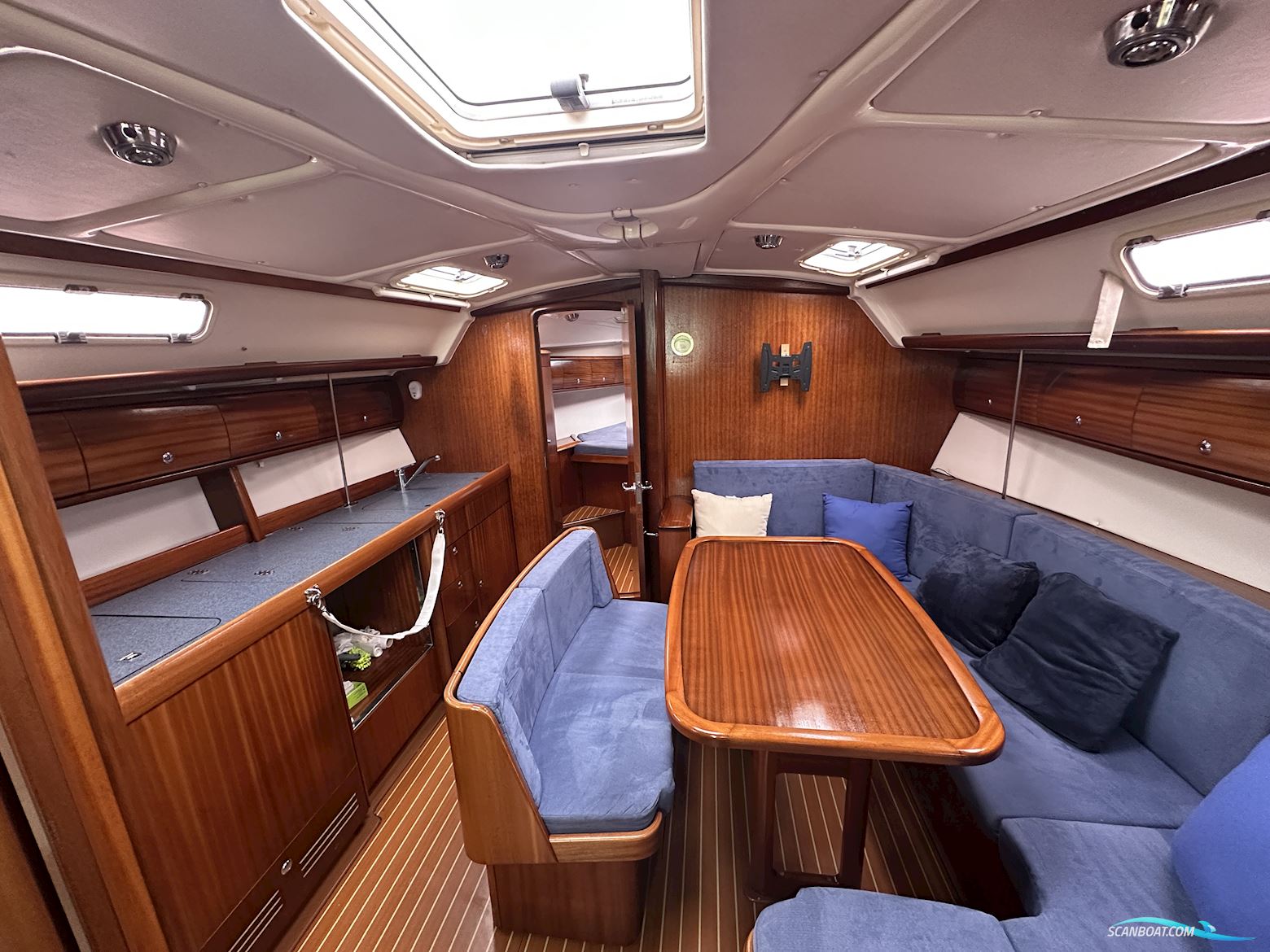 Bavaria 41