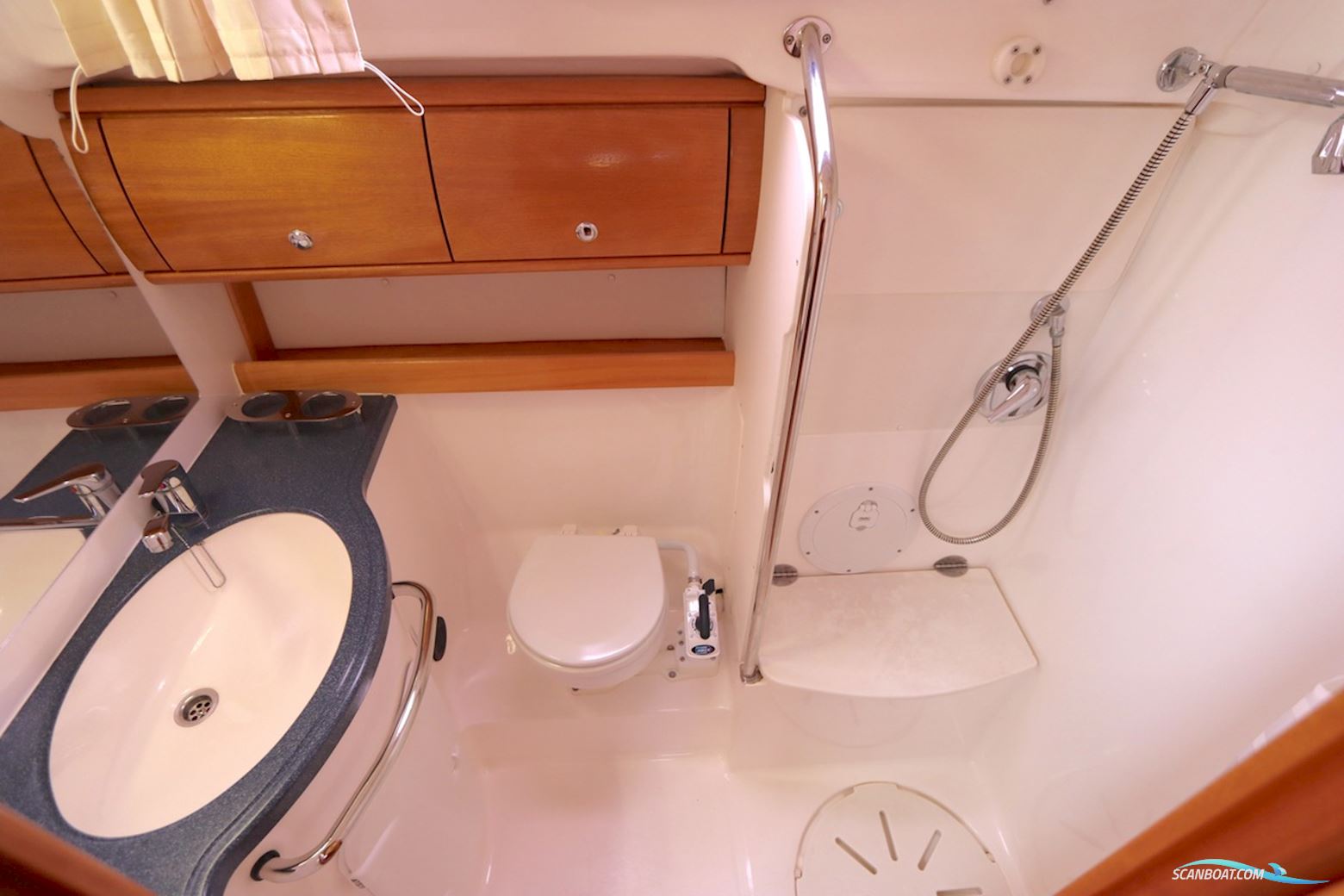 Bavaria 42-3 Cruiser