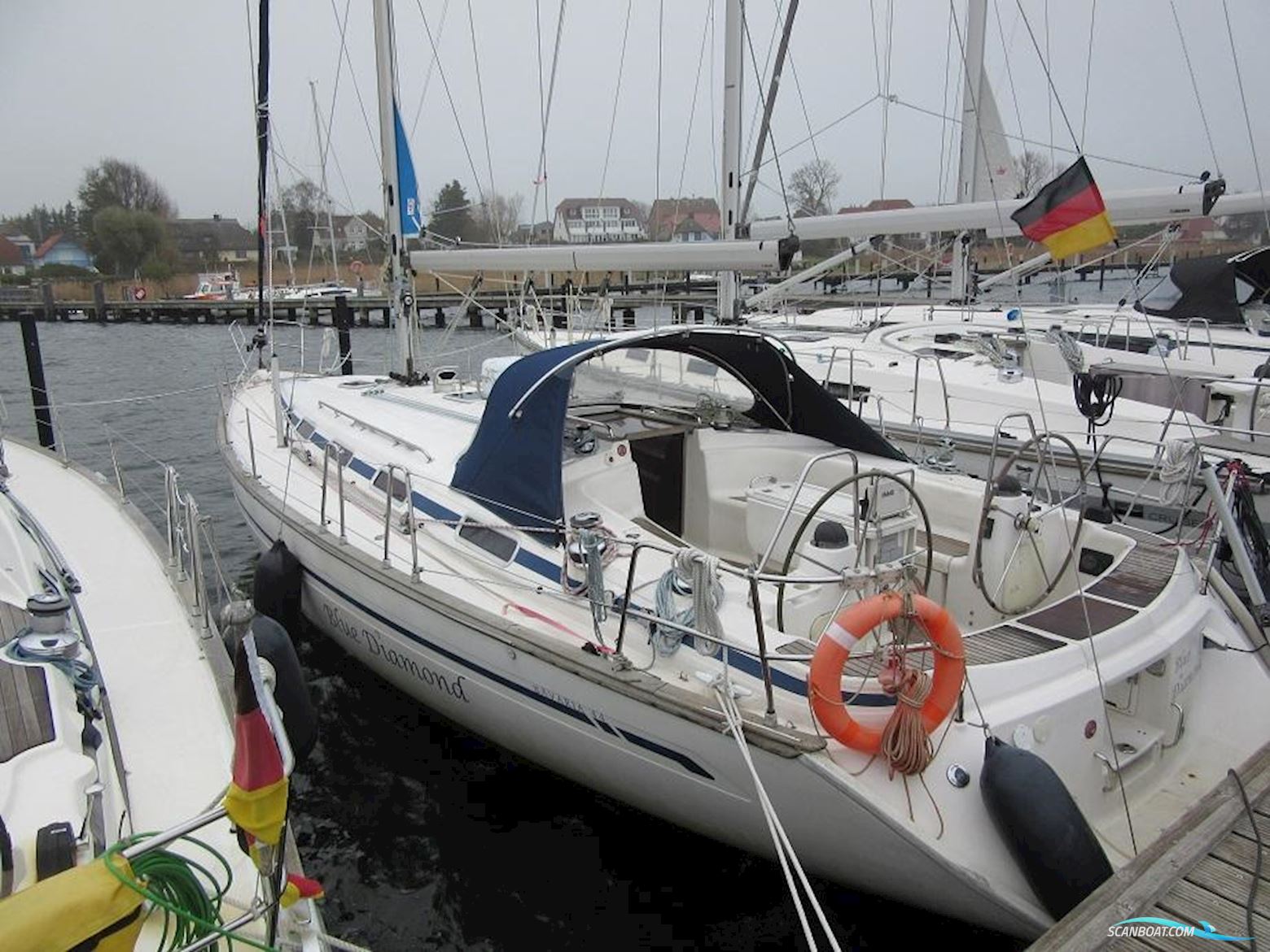 Bavaria 44