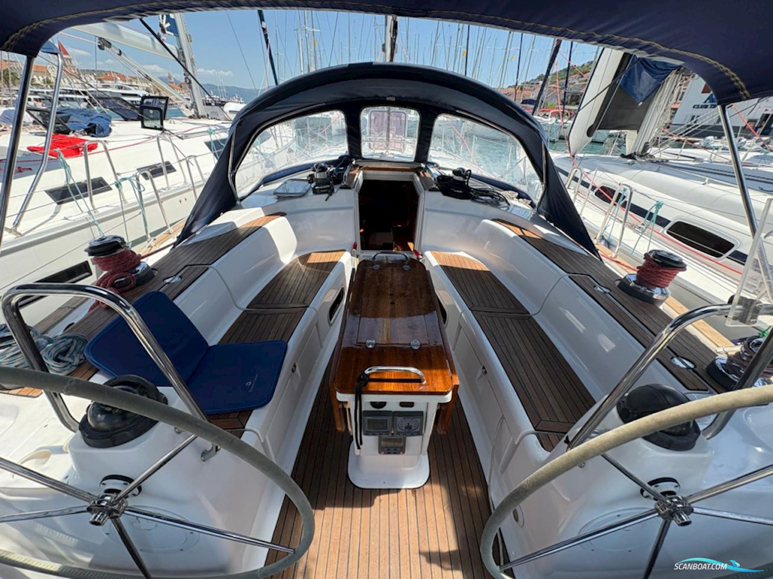 Bavaria 49 cruiser