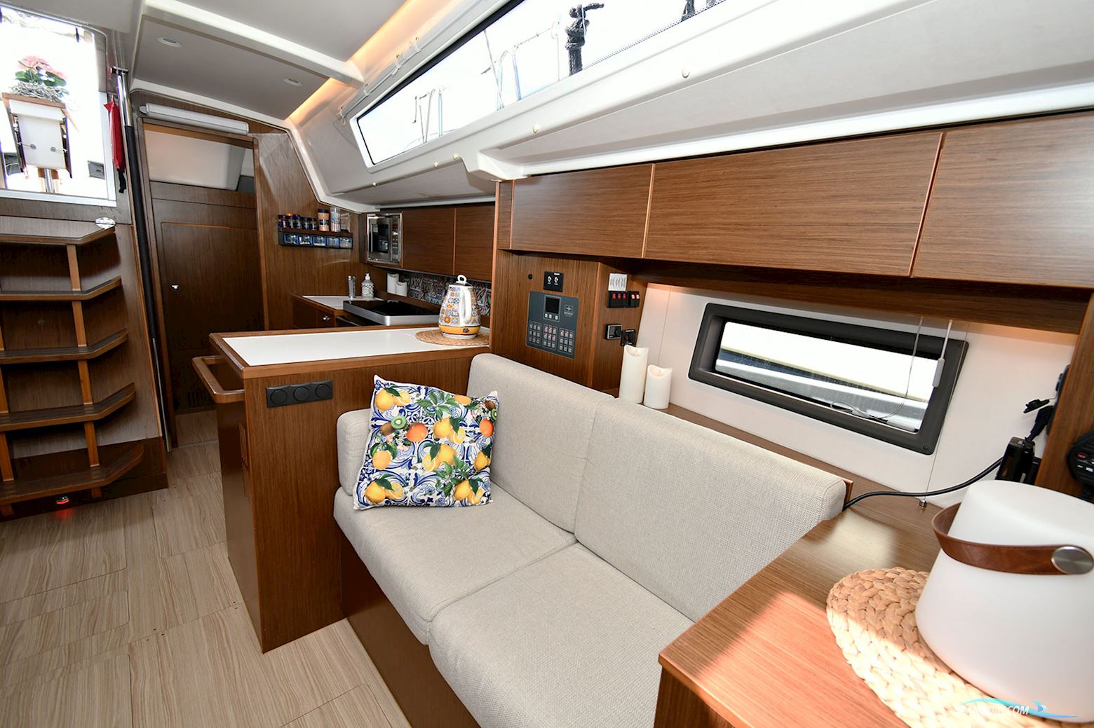 Bavaria C 38
