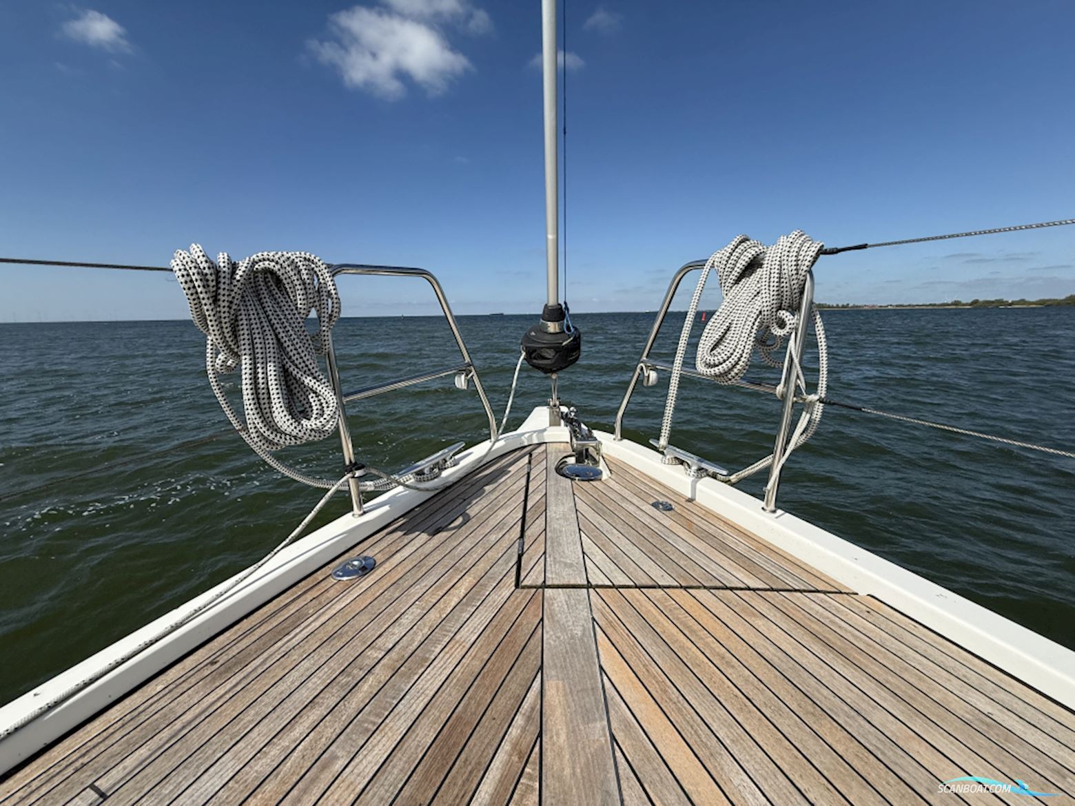 Bavaria C 42