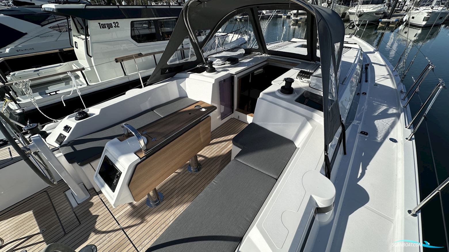 Bavaria C38