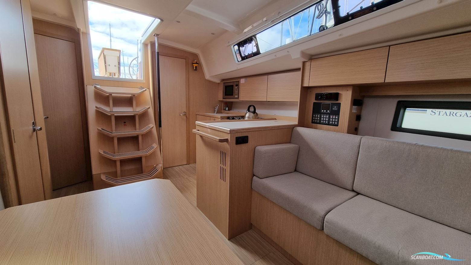 Bavaria C38