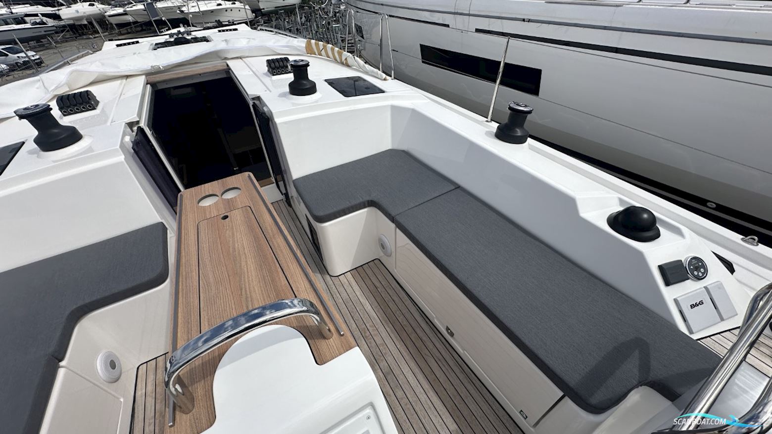 Bavaria C42
