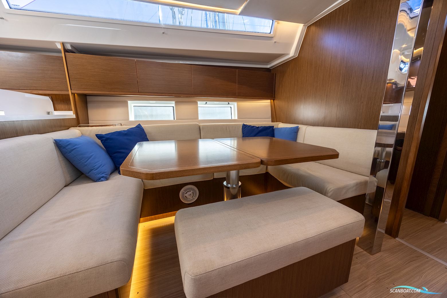 Bavaria C45 Style