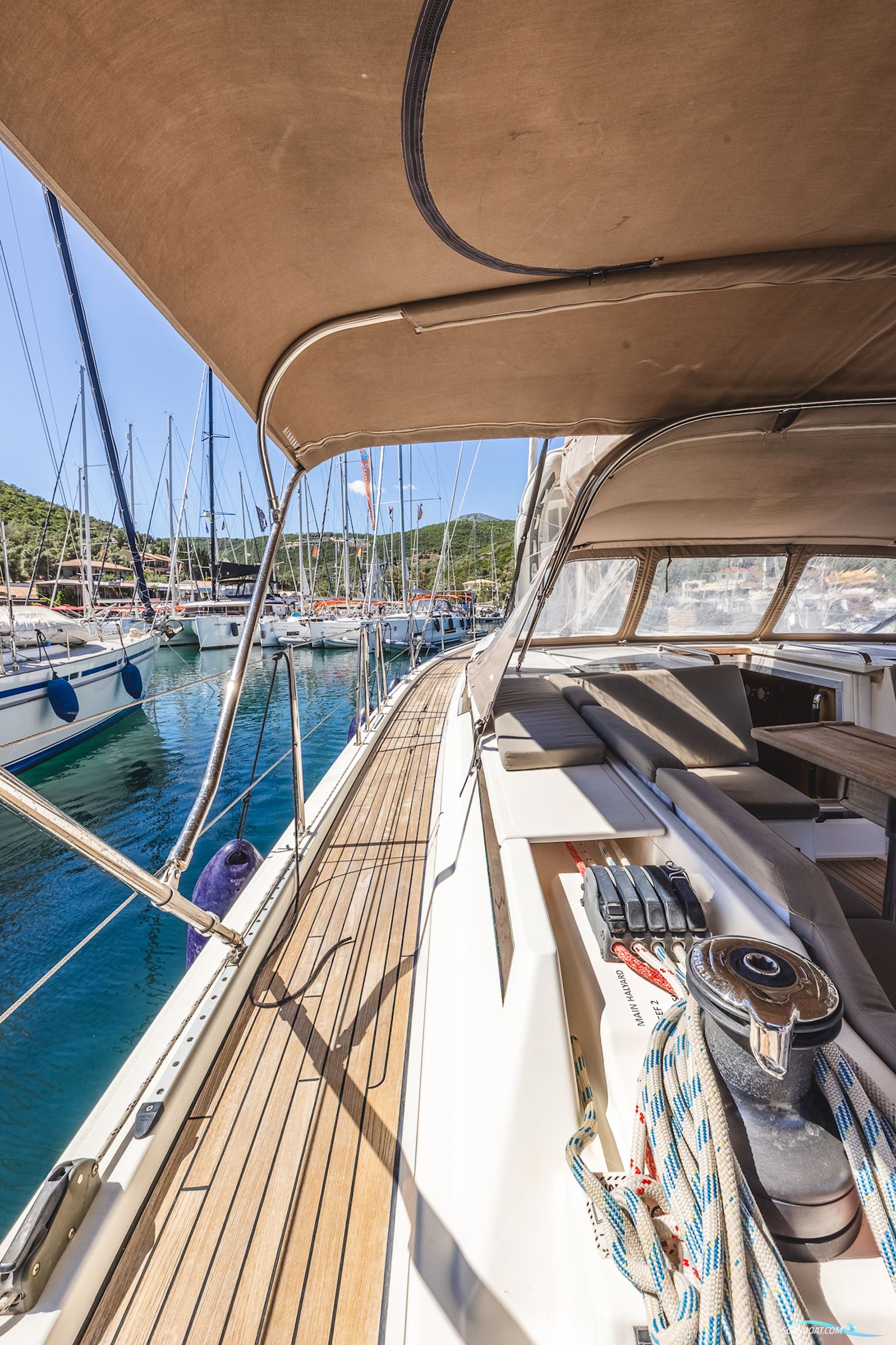 Bavaria C45 Style