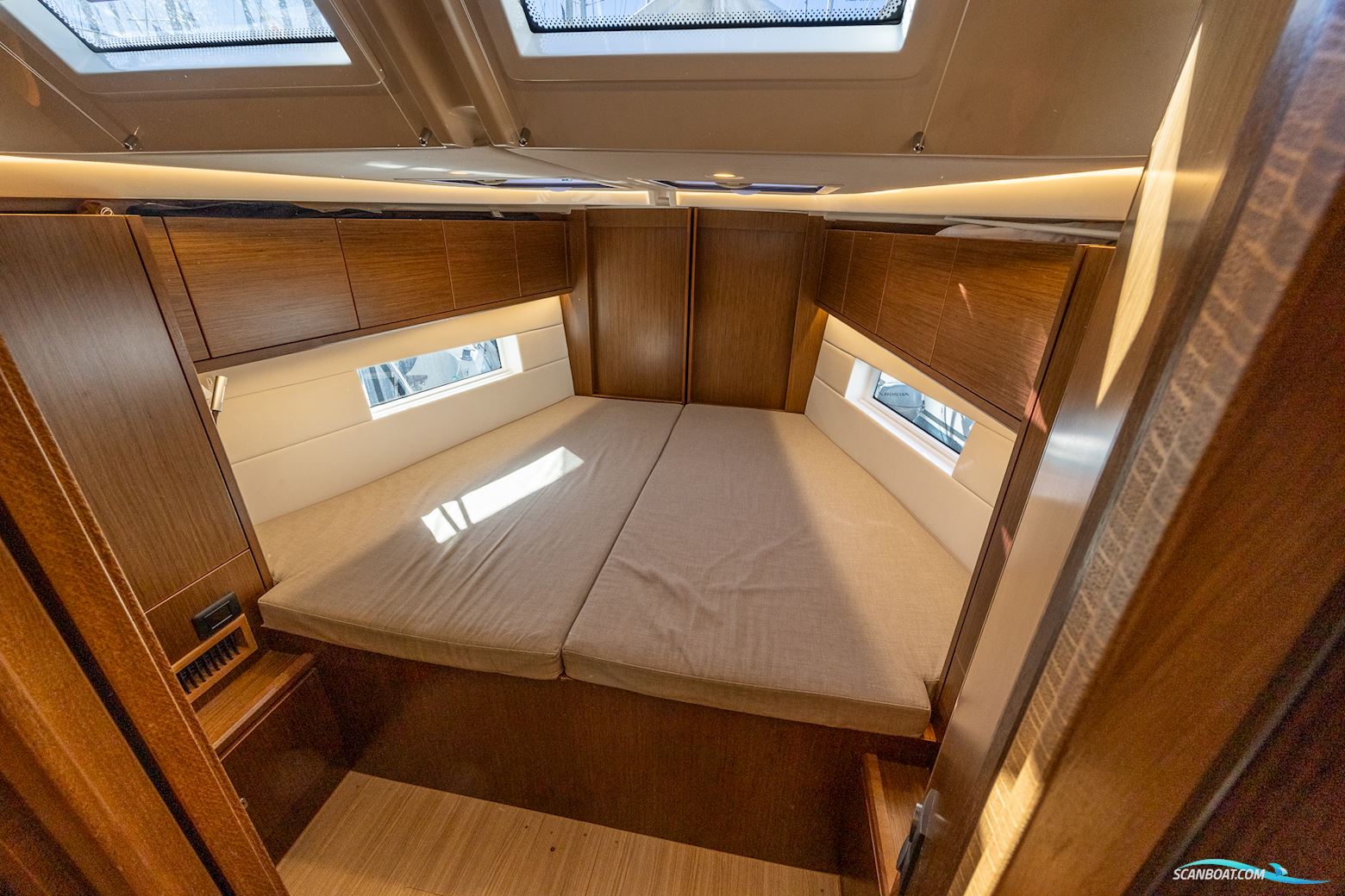 Bavaria C45 Style