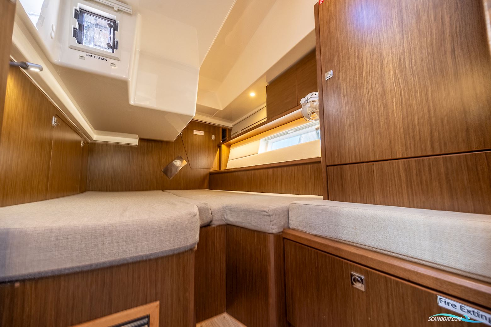 Bavaria C45 Style