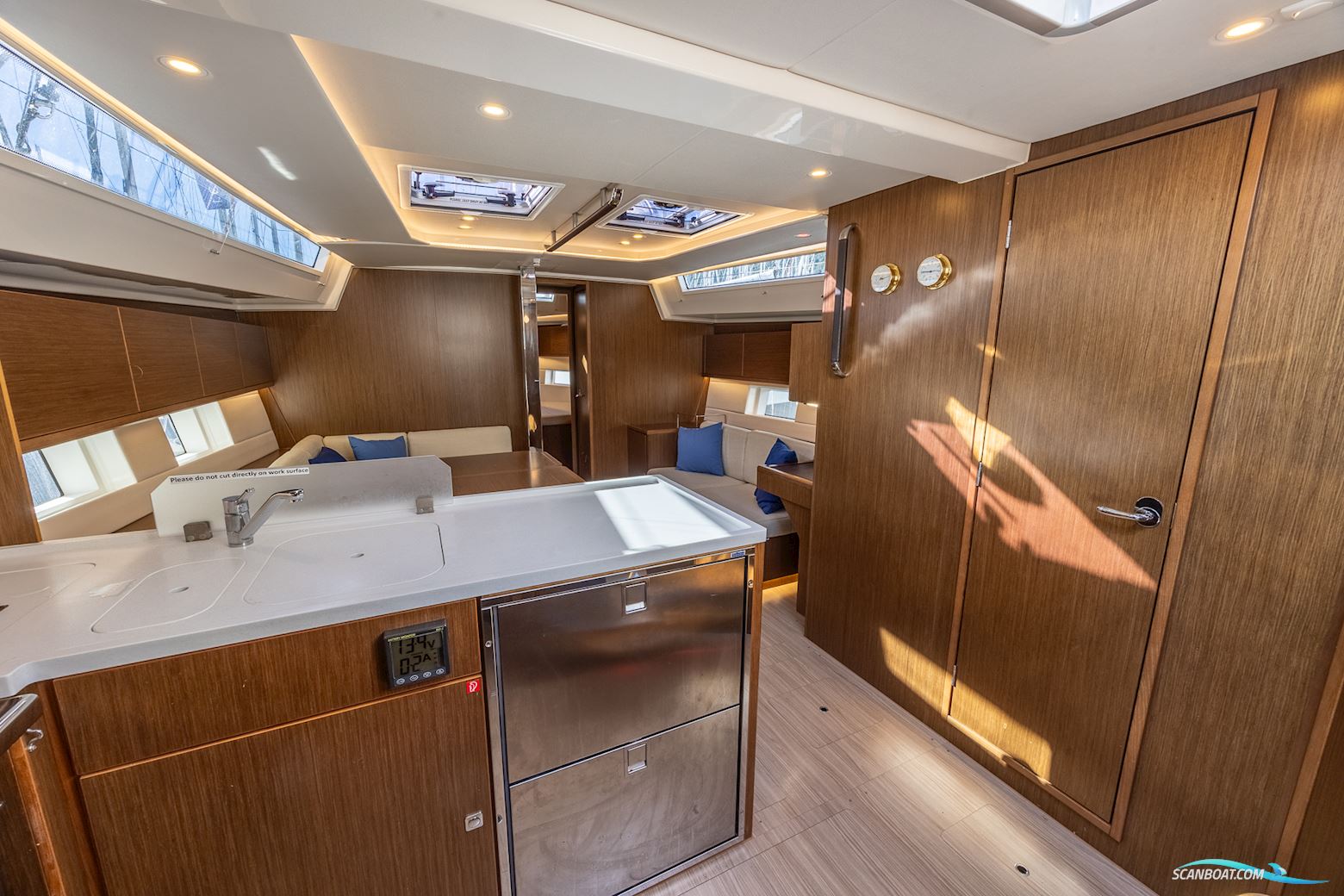 Bavaria C45 Style