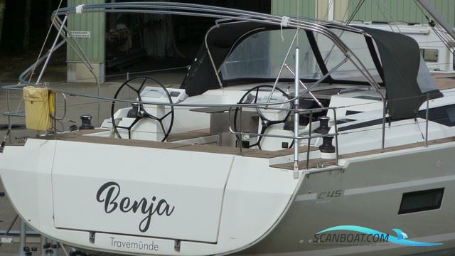 Bavaria C45 Style