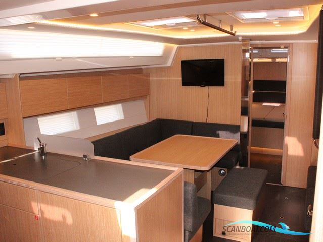 Bavaria C45 Style