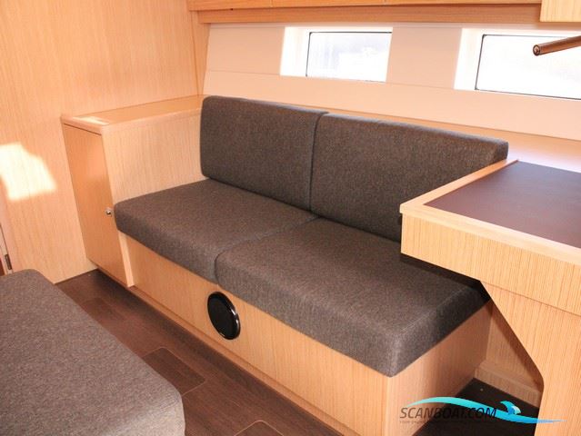 Bavaria C45 Style