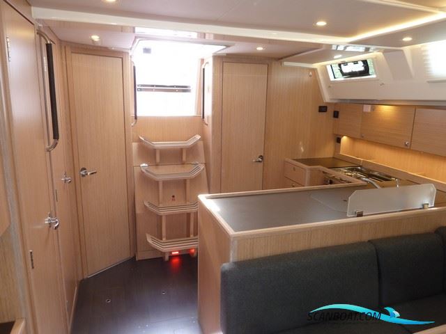 Bavaria C45 Style