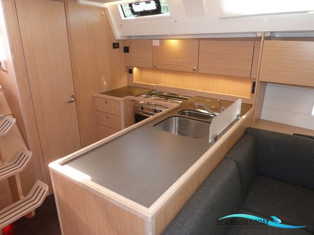 Bavaria C45 Style