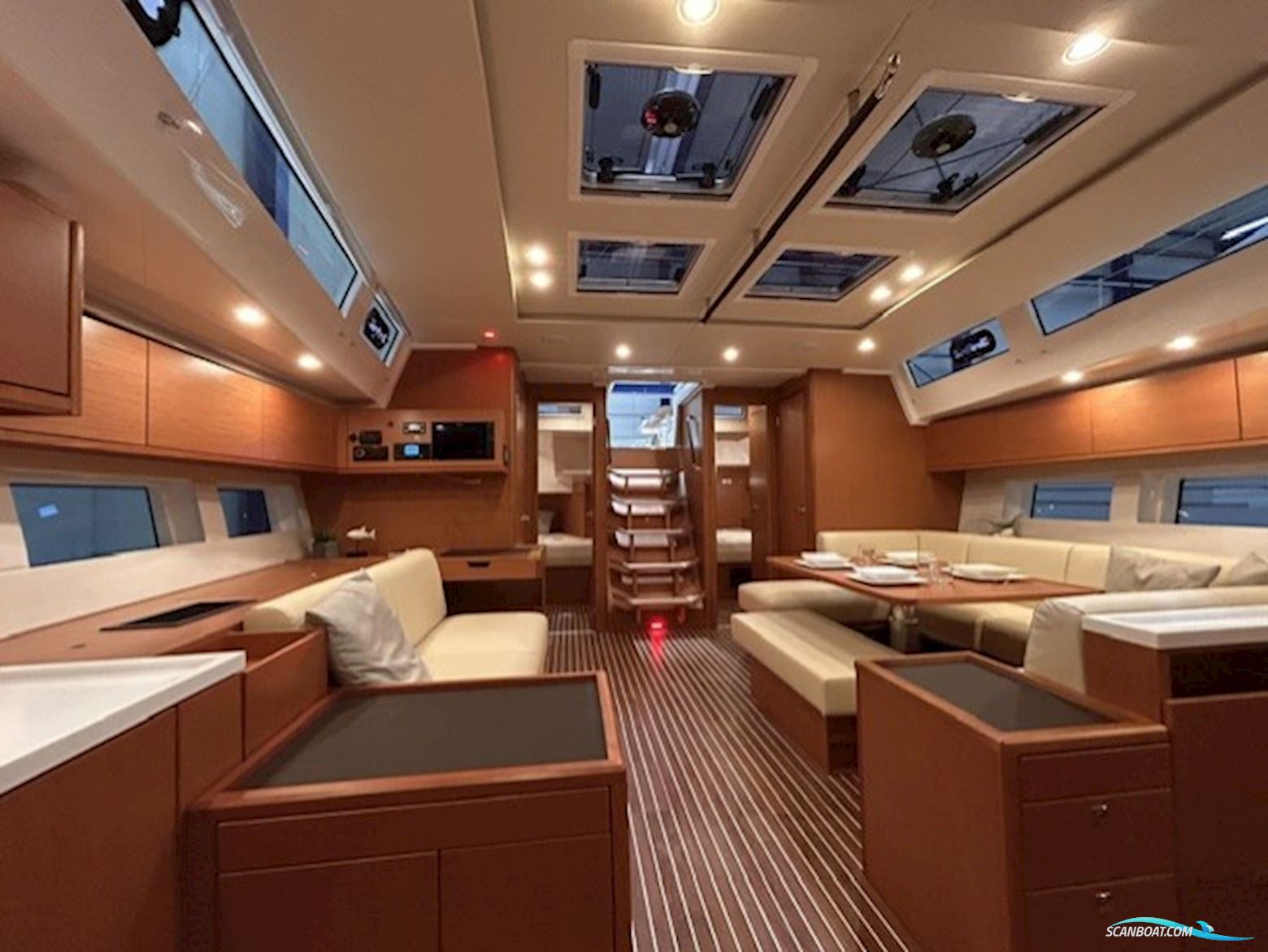Bavaria C57 Style