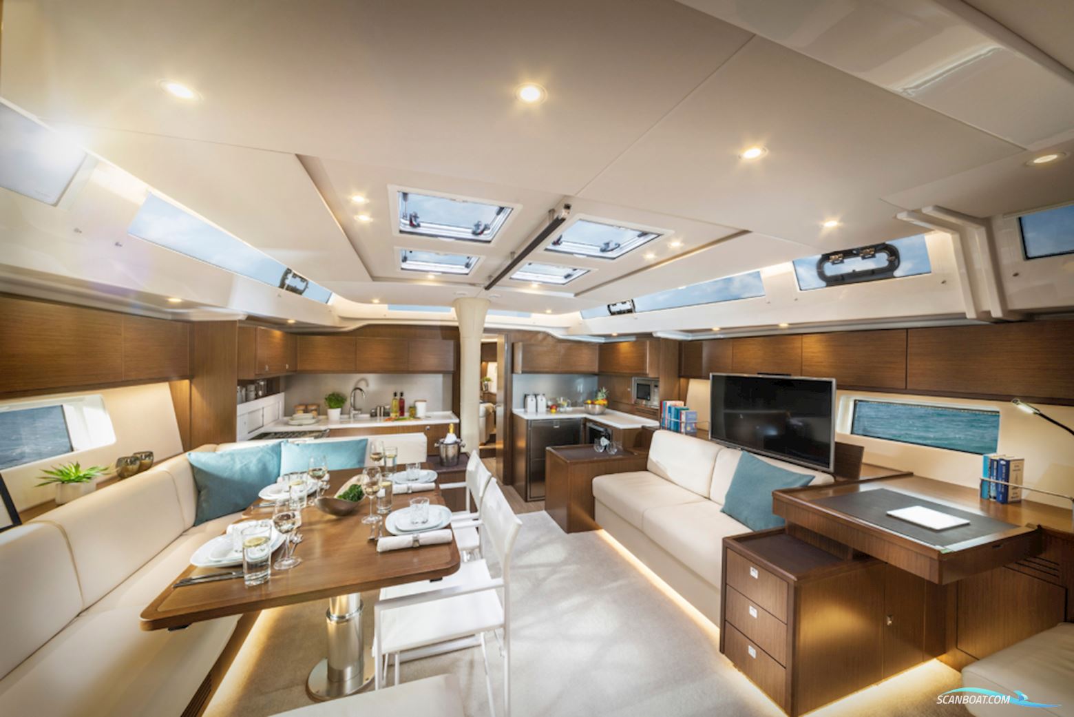 Bavaria C57 Style