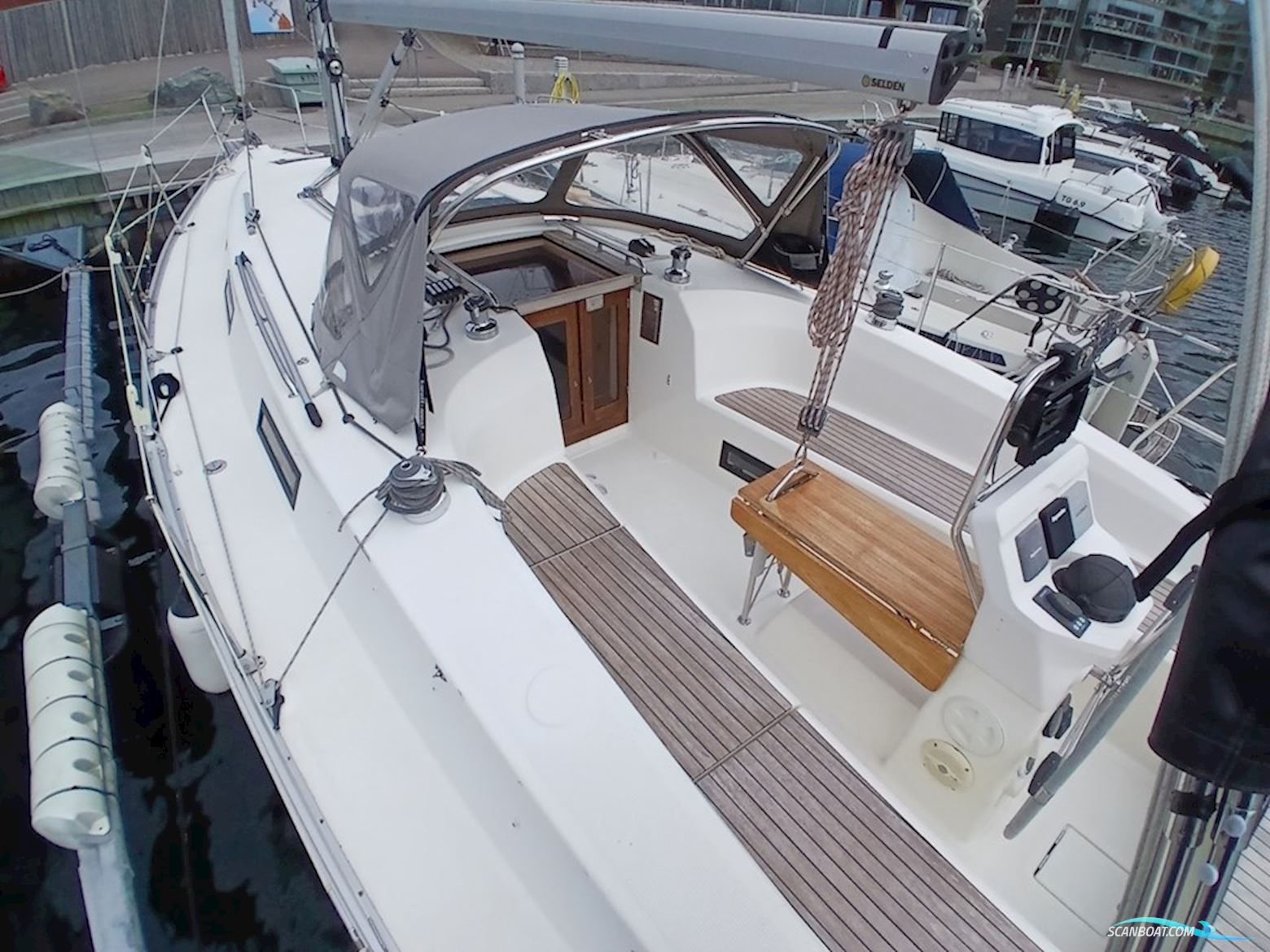 Bavaria Cruiser 32