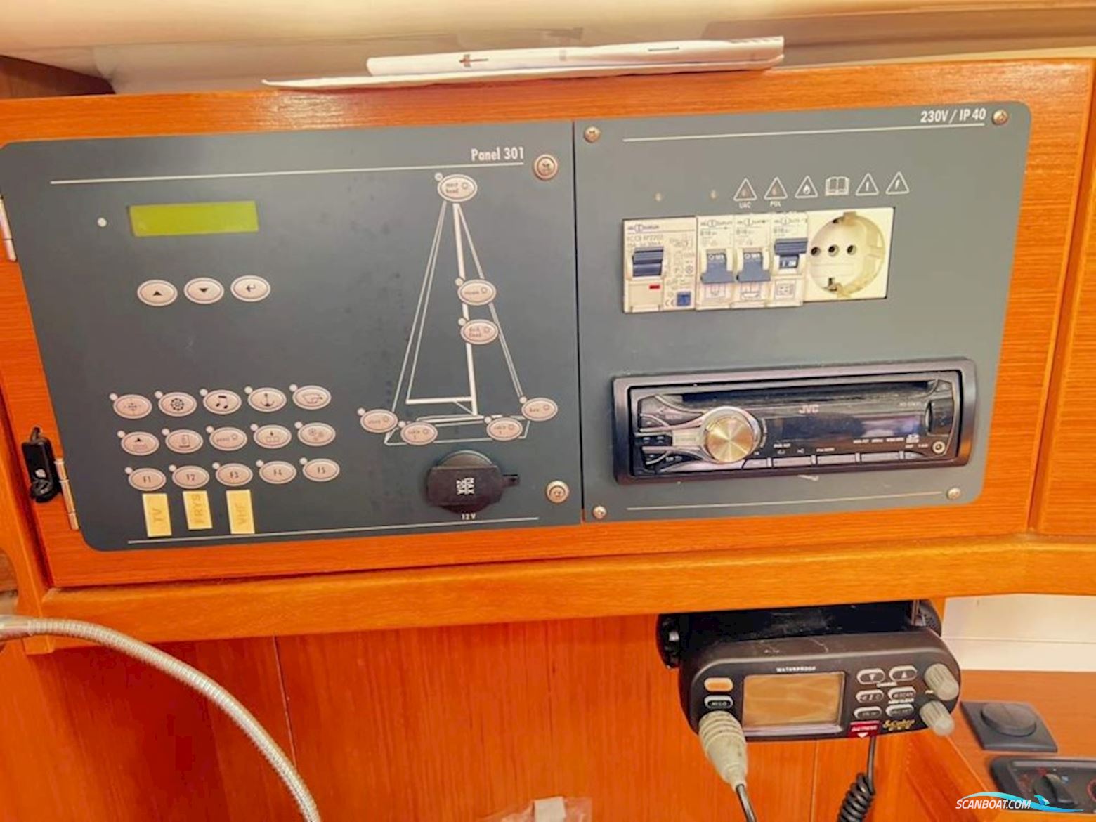 Bavaria Cruiser 32