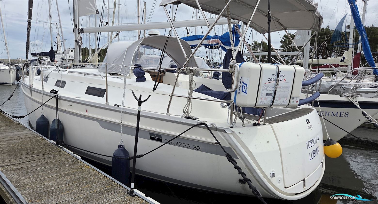 Bavaria Cruiser 32 Short Keel Sejlbåd 2010, med Volvo Penta D1-20 13.3KW motor, Tyskland
