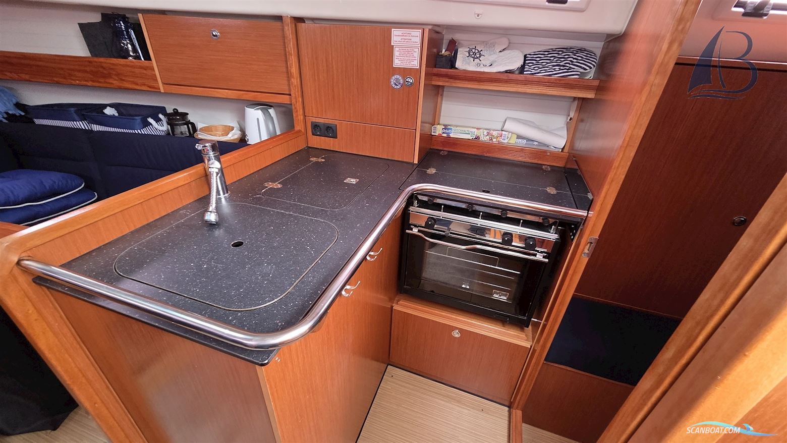Bavaria Cruiser 32 Short Keel
