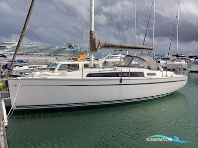 Bavaria Cruiser 33 Sejlbåd 2015, med Volvo Penta motor, England