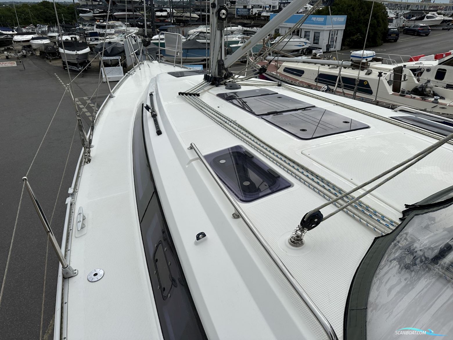 Bavaria Cruiser 37