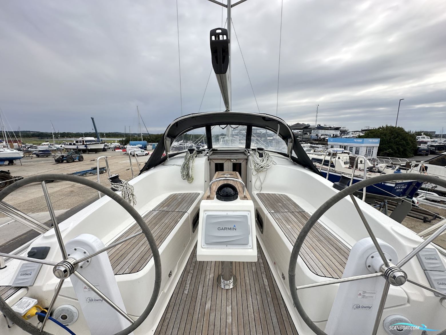 Bavaria Cruiser 37