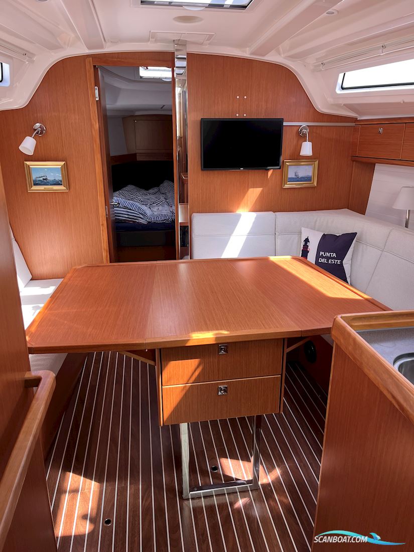 Bavaria Cruiser 37