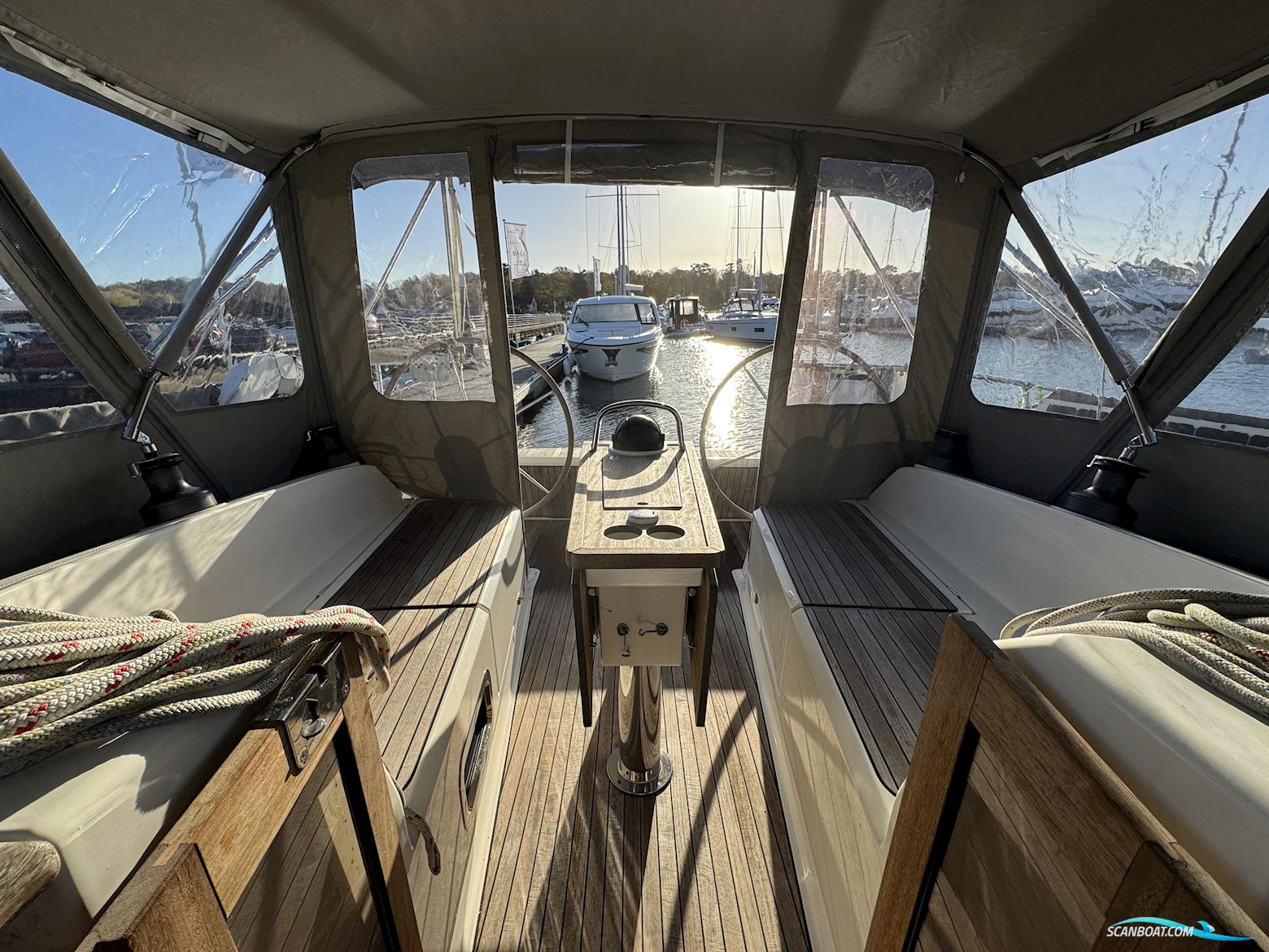 Bavaria Cruiser 37
