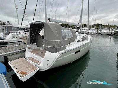Bavaria Cruiser 37 Sejlbåd 2015, med Volvo Penta motor, England