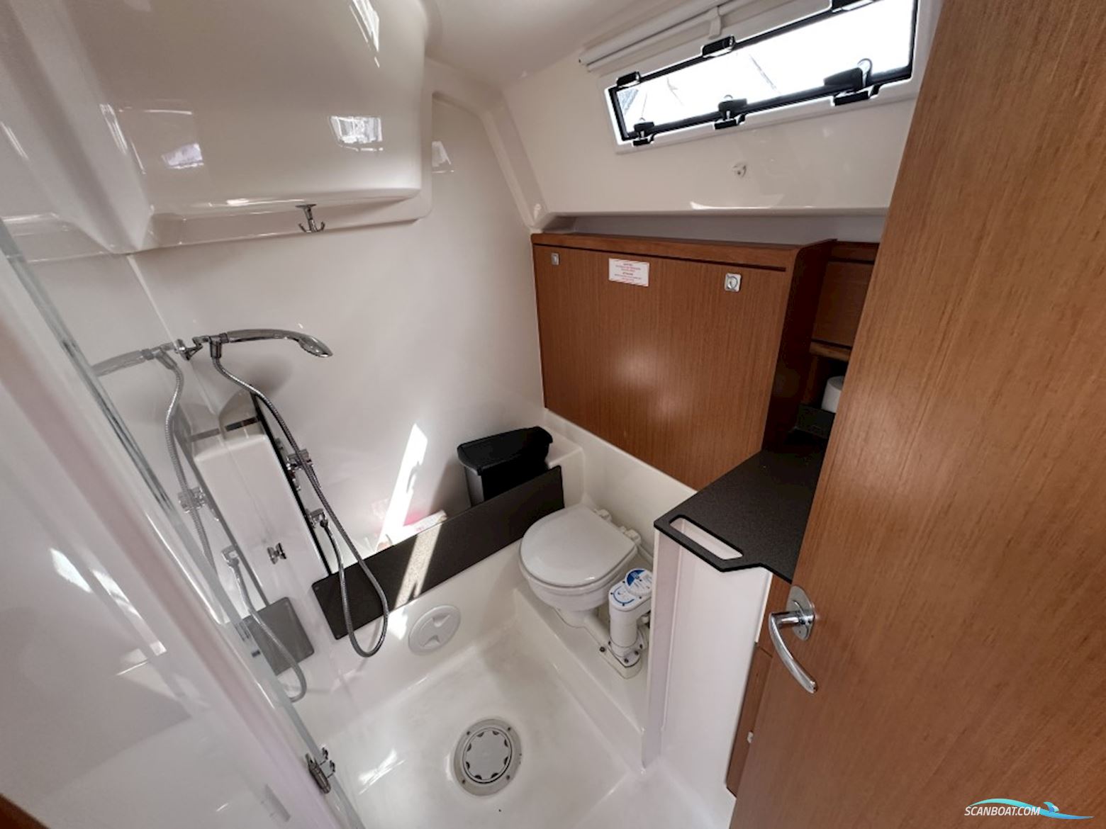 Bavaria Cruiser 37