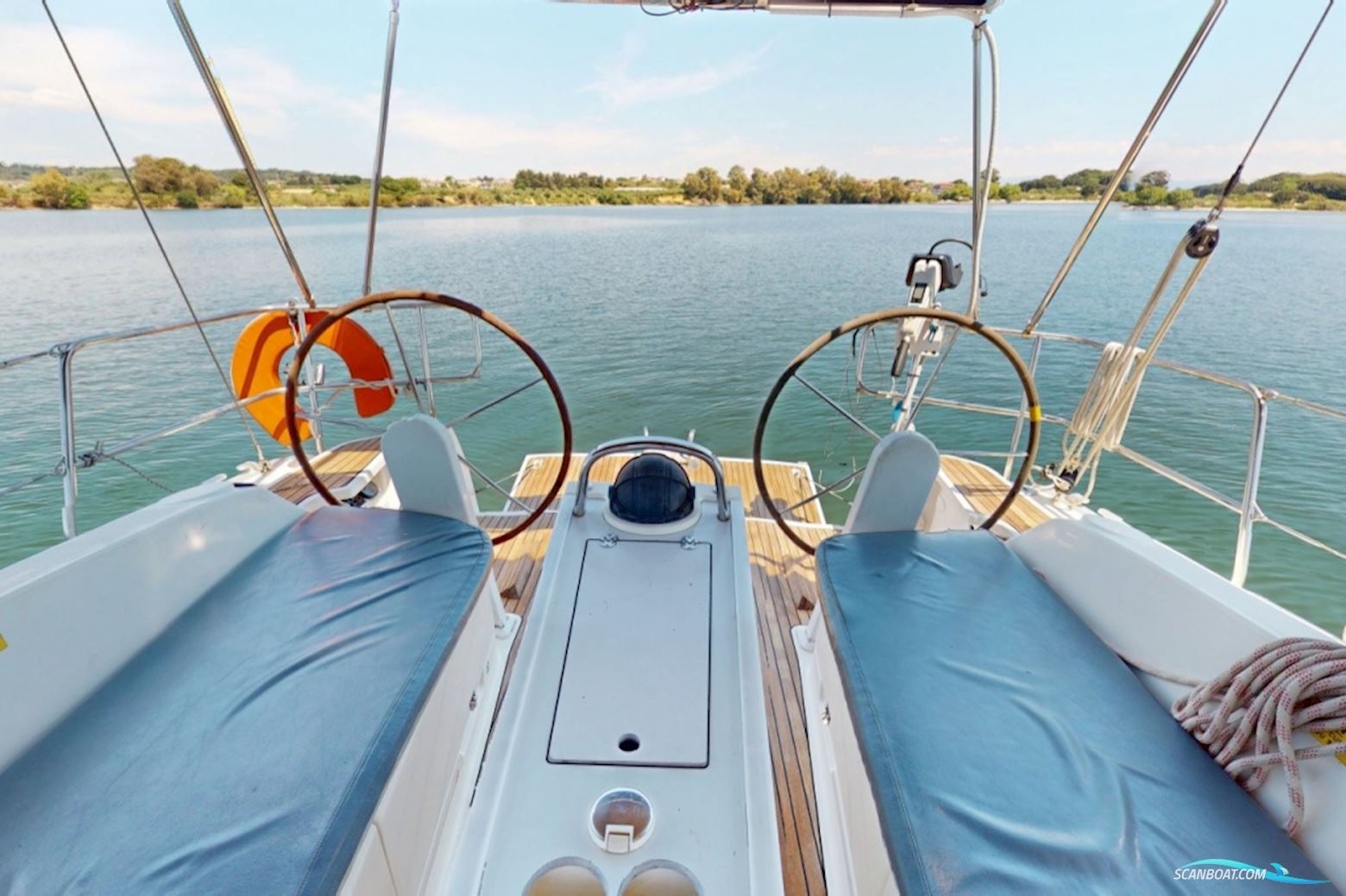 Bavaria Cruiser 37