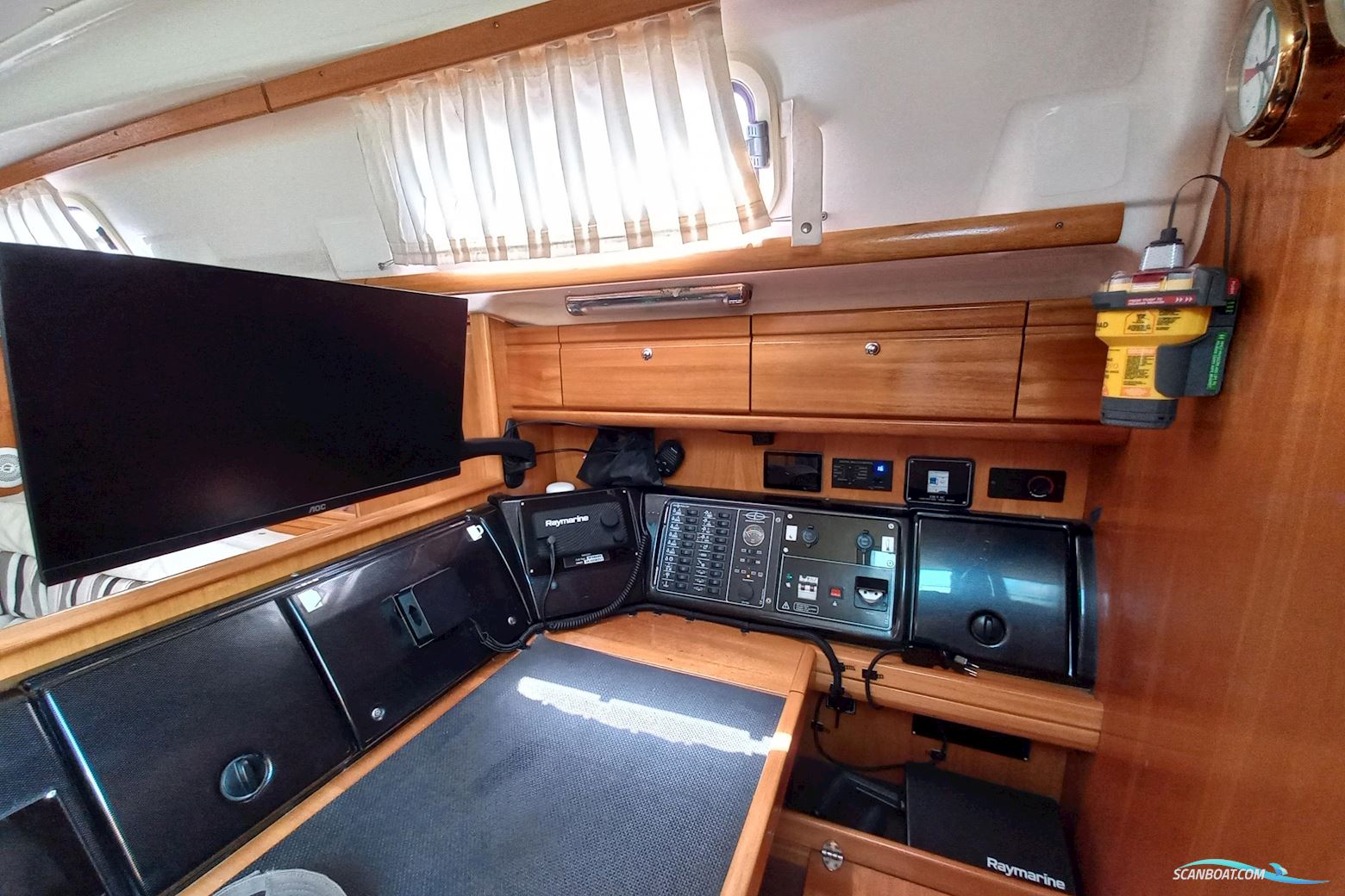 Bavaria Cruiser 42